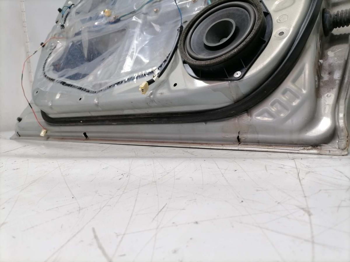 Toyota Avensis T25 original Tür vorn links 6T1 Olive Bj.2004